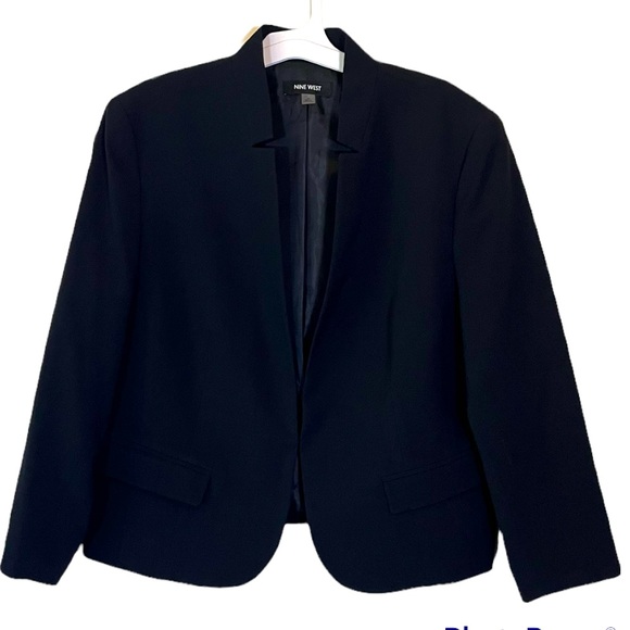 Nine West Black Blazer with hook closure